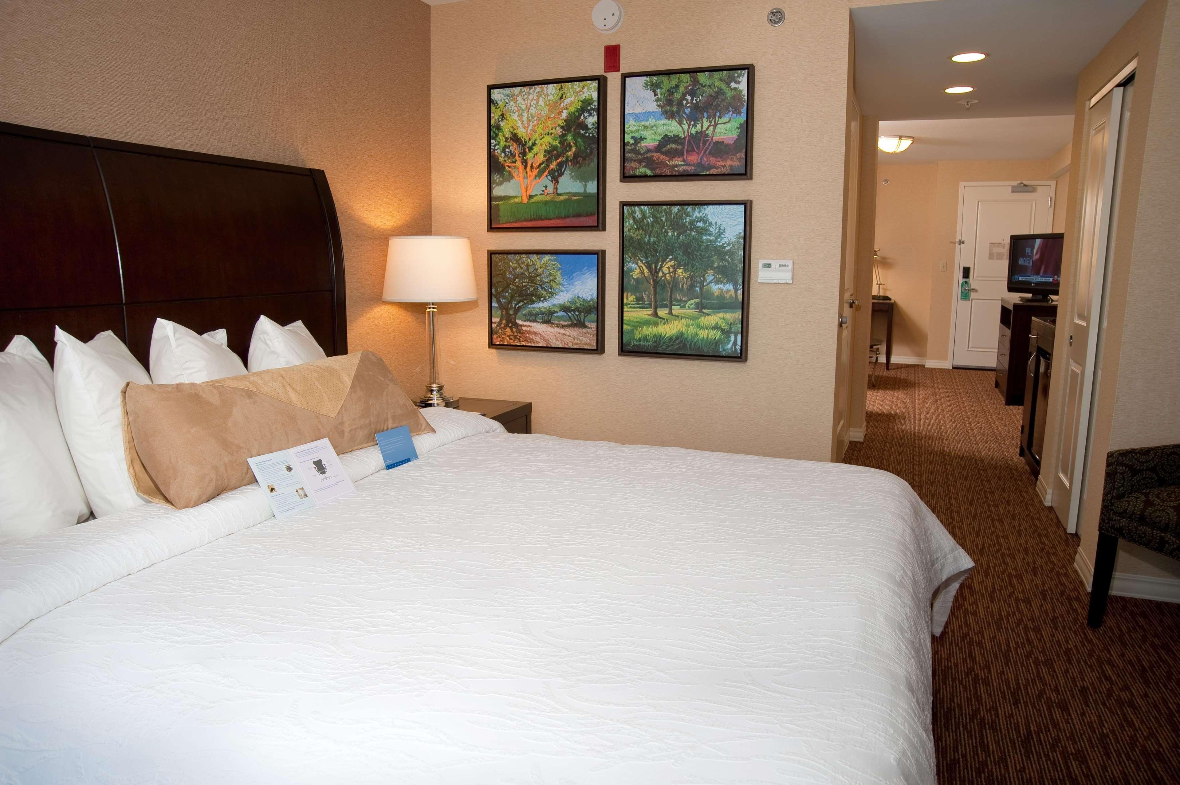 Hilton Garden Inn St. Louis Airport Berkeley Номер фото