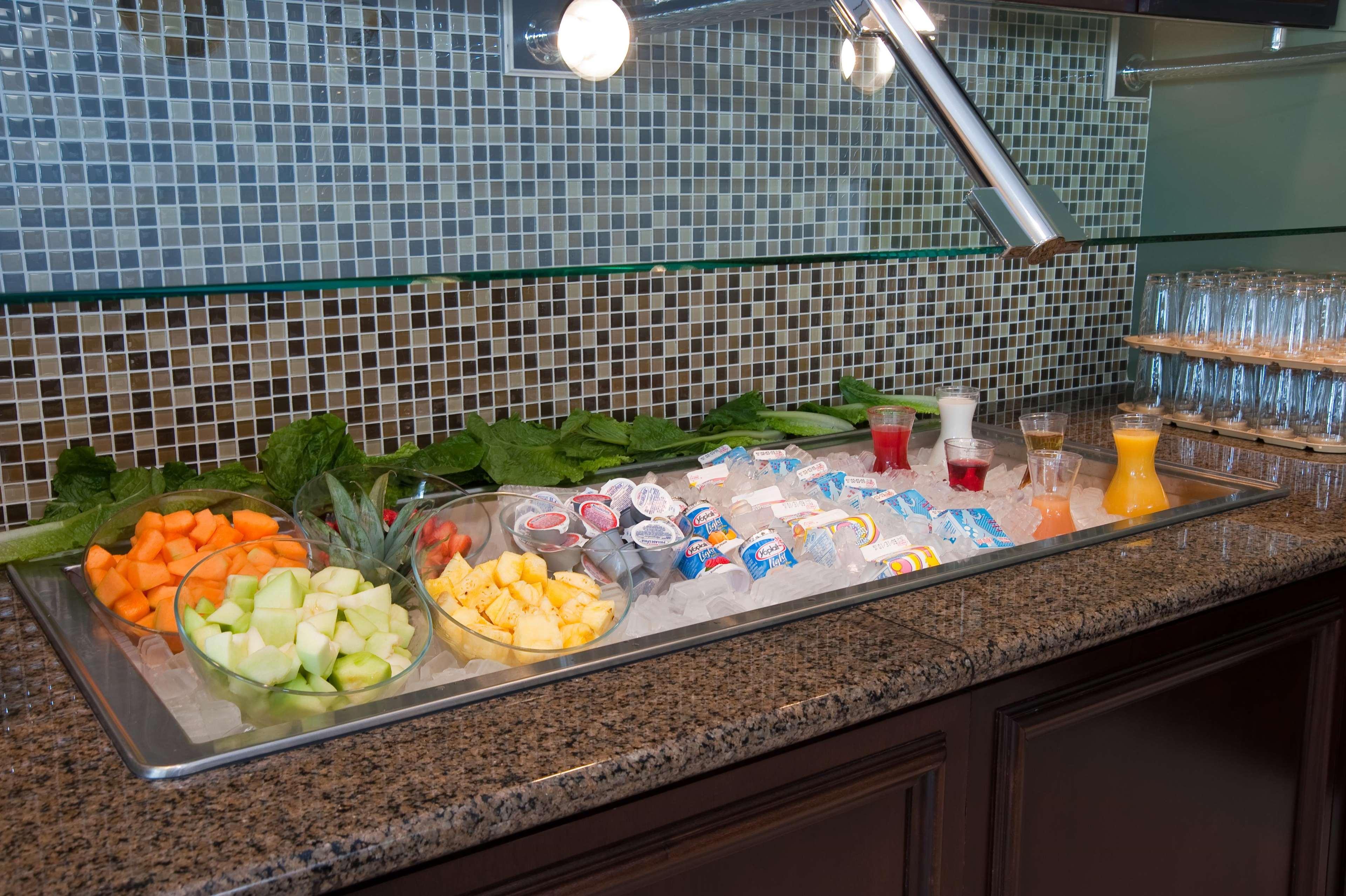 Hilton Garden Inn St. Louis Airport Berkeley Зручності фото