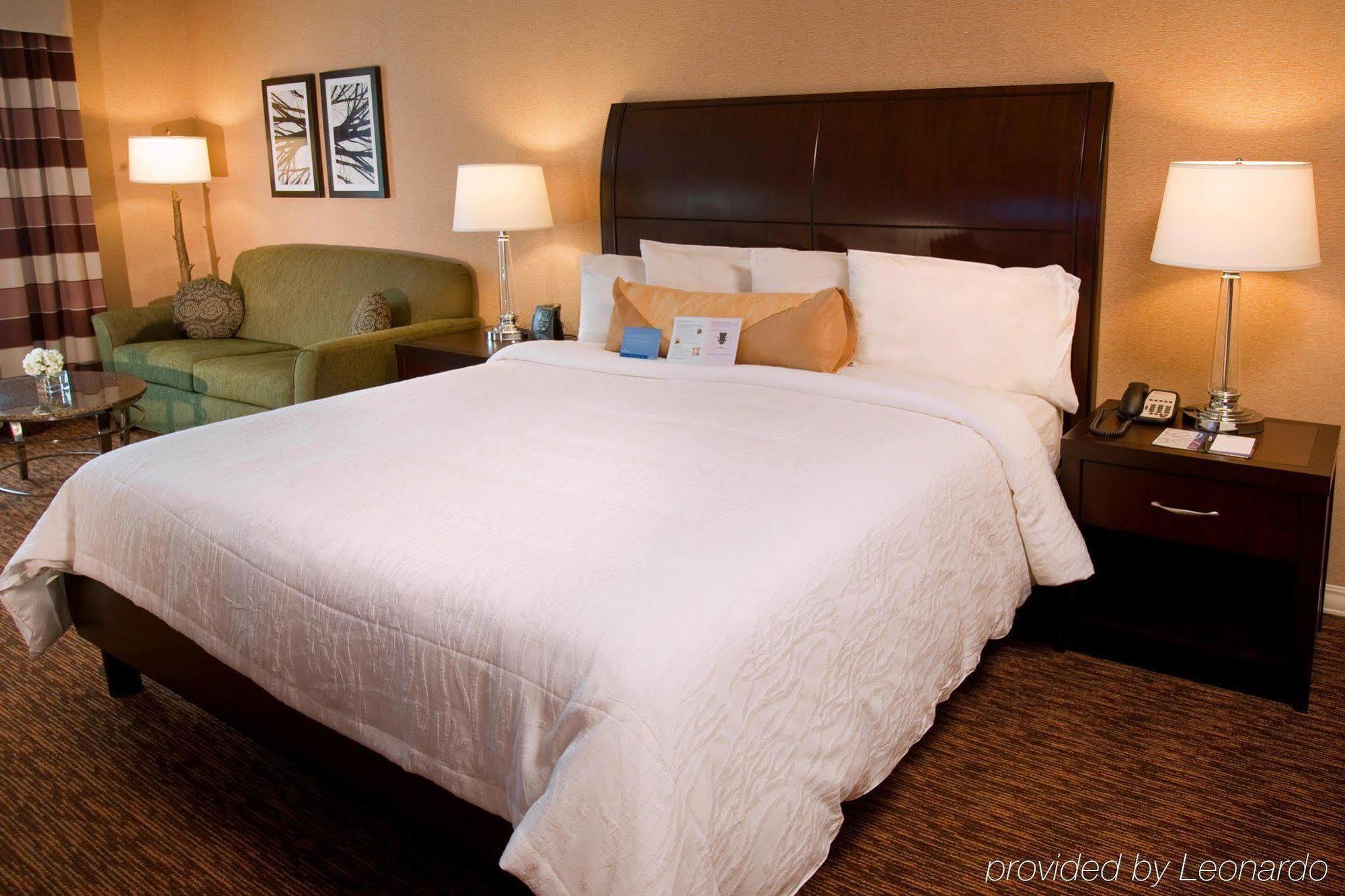 Hilton Garden Inn St. Louis Airport Berkeley Номер фото